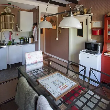 Box Bed & Breakfast Bed & Breakfast Box
