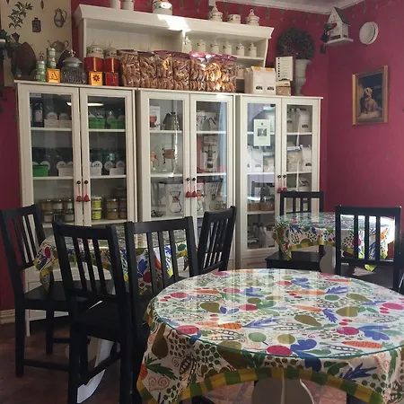 Box Bed & Breakfast Hotel