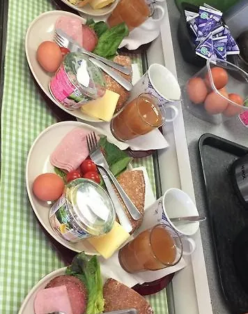 Box Bed & Breakfast ホテル Box