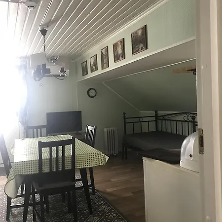 Box Bed & Breakfast Bed & Breakfast Box