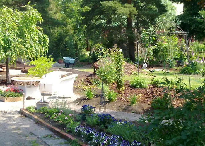 Box Bed & Breakfast Hotel Box