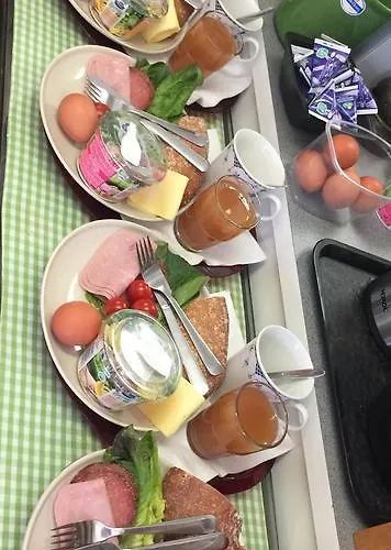 Box Bed & Breakfast Hotel Box